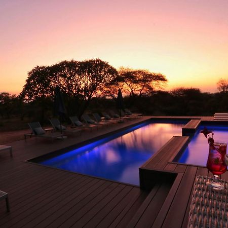 Tshukudu Game Lodge Ходспруит Екстериор снимка