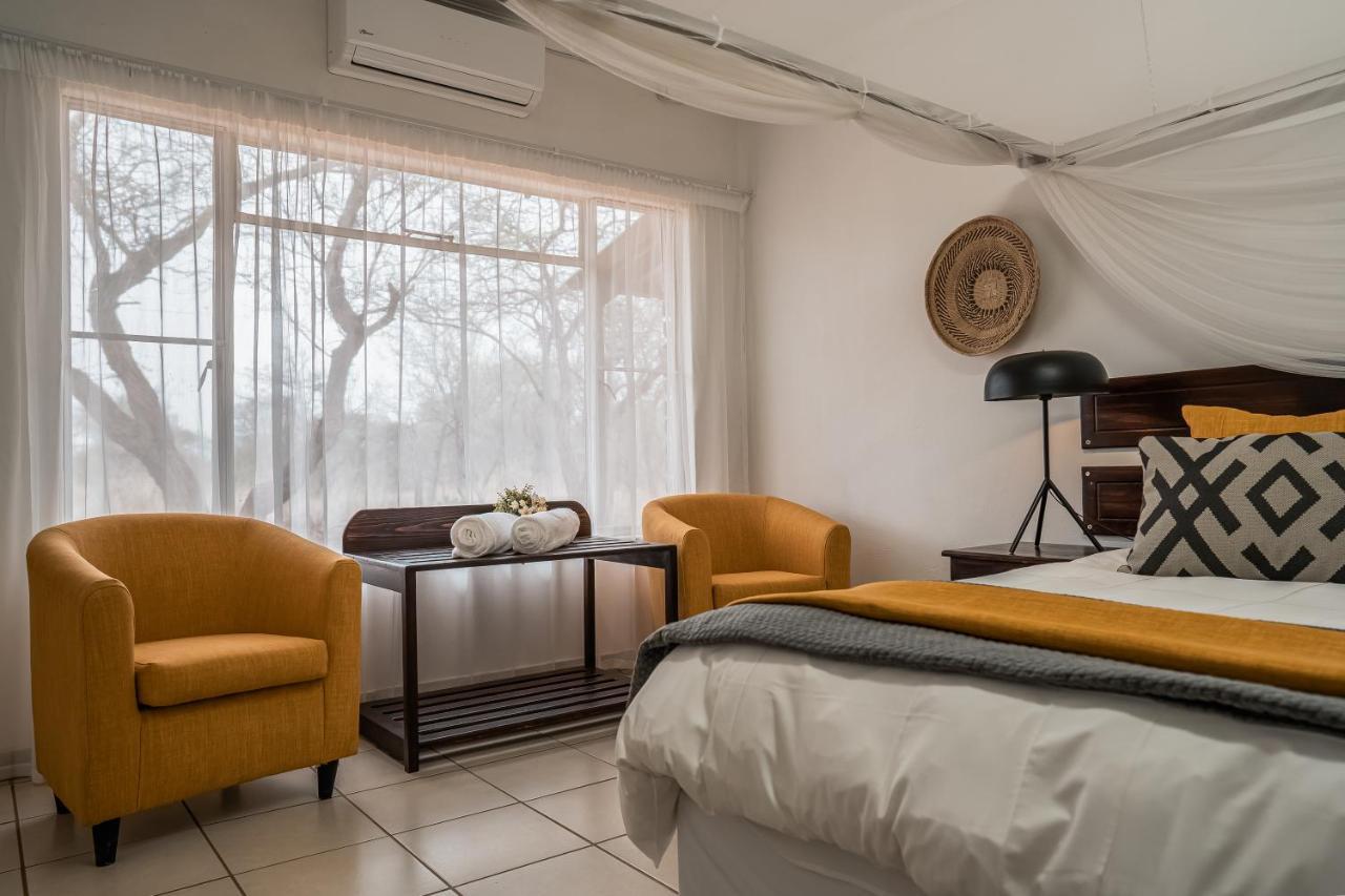 Tshukudu Game Lodge Ходспруит Екстериор снимка