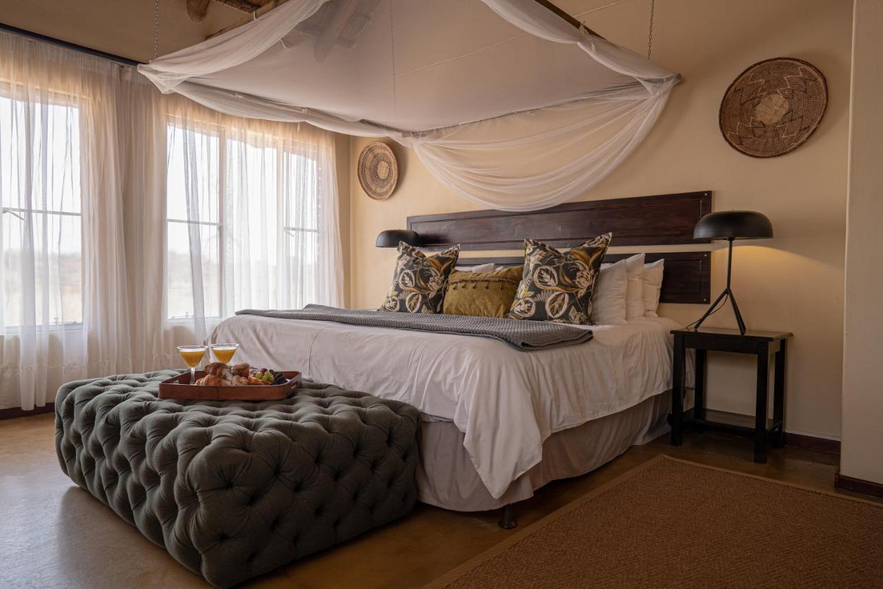 Tshukudu Game Lodge Ходспруит Екстериор снимка