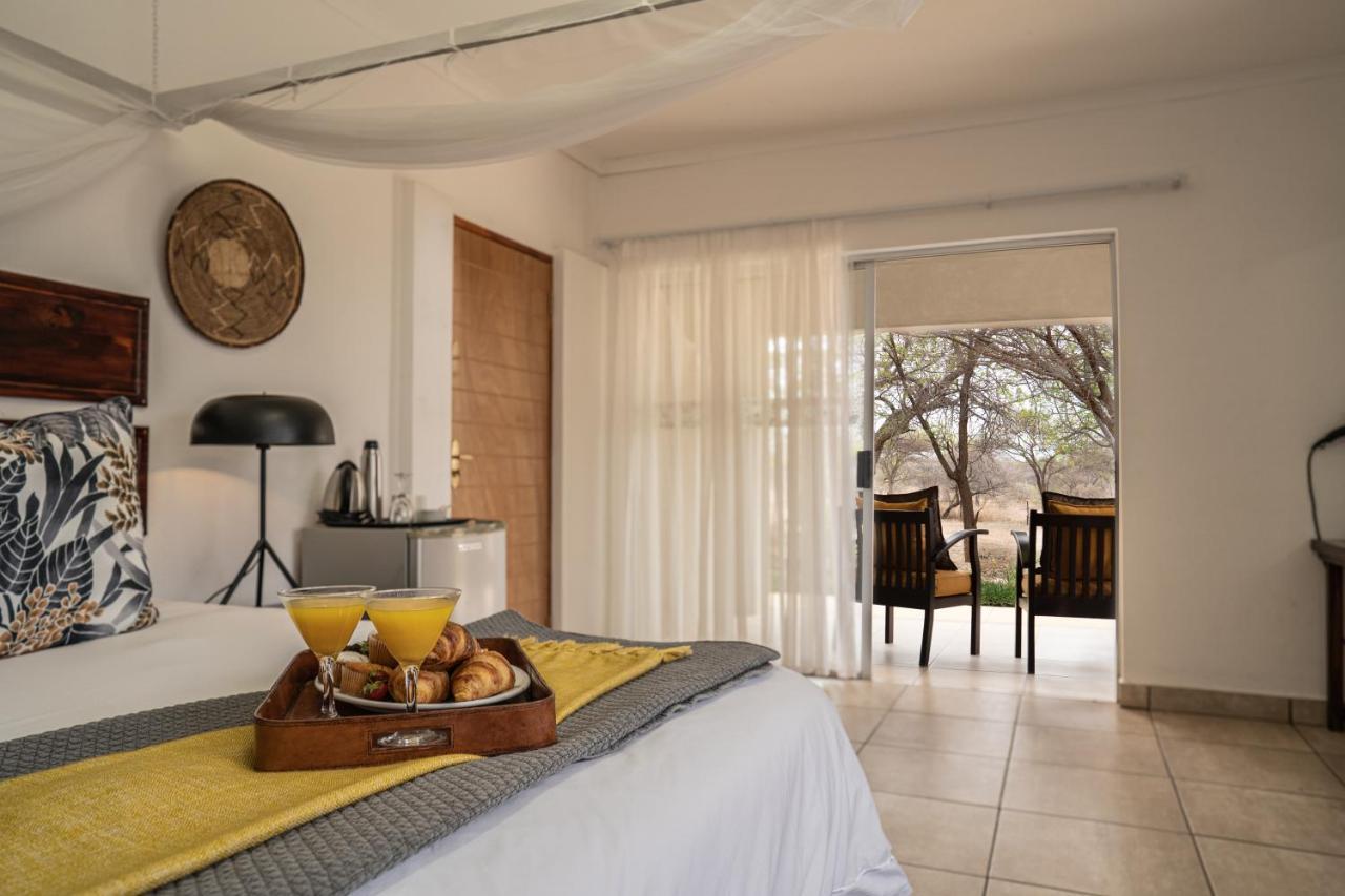 Tshukudu Game Lodge Ходспруит Екстериор снимка