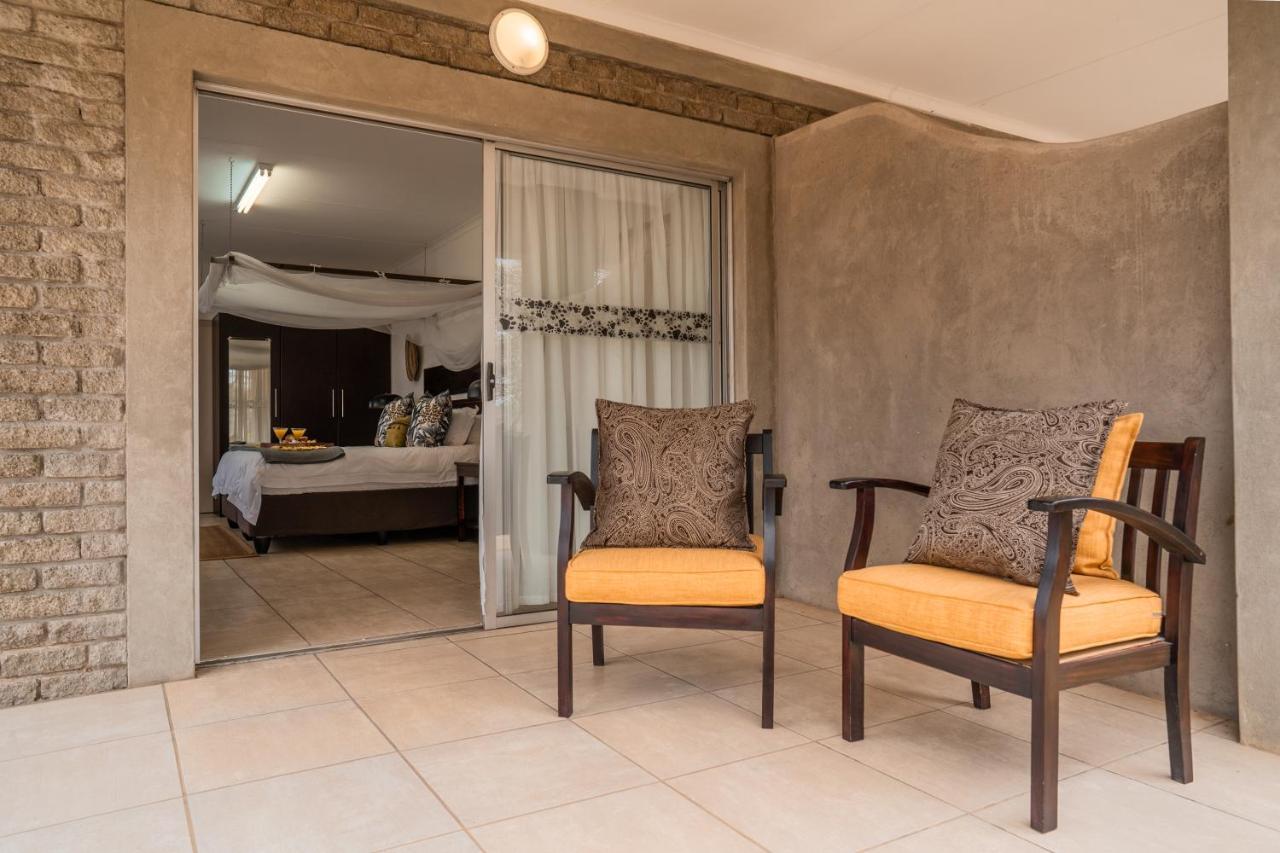 Tshukudu Game Lodge Ходспруит Екстериор снимка