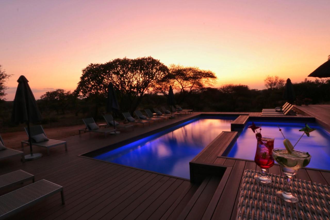 Tshukudu Game Lodge Ходспруит Екстериор снимка