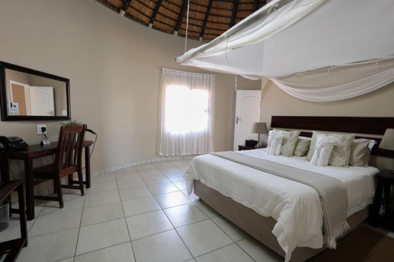 Tshukudu Game Lodge Ходспруит Екстериор снимка