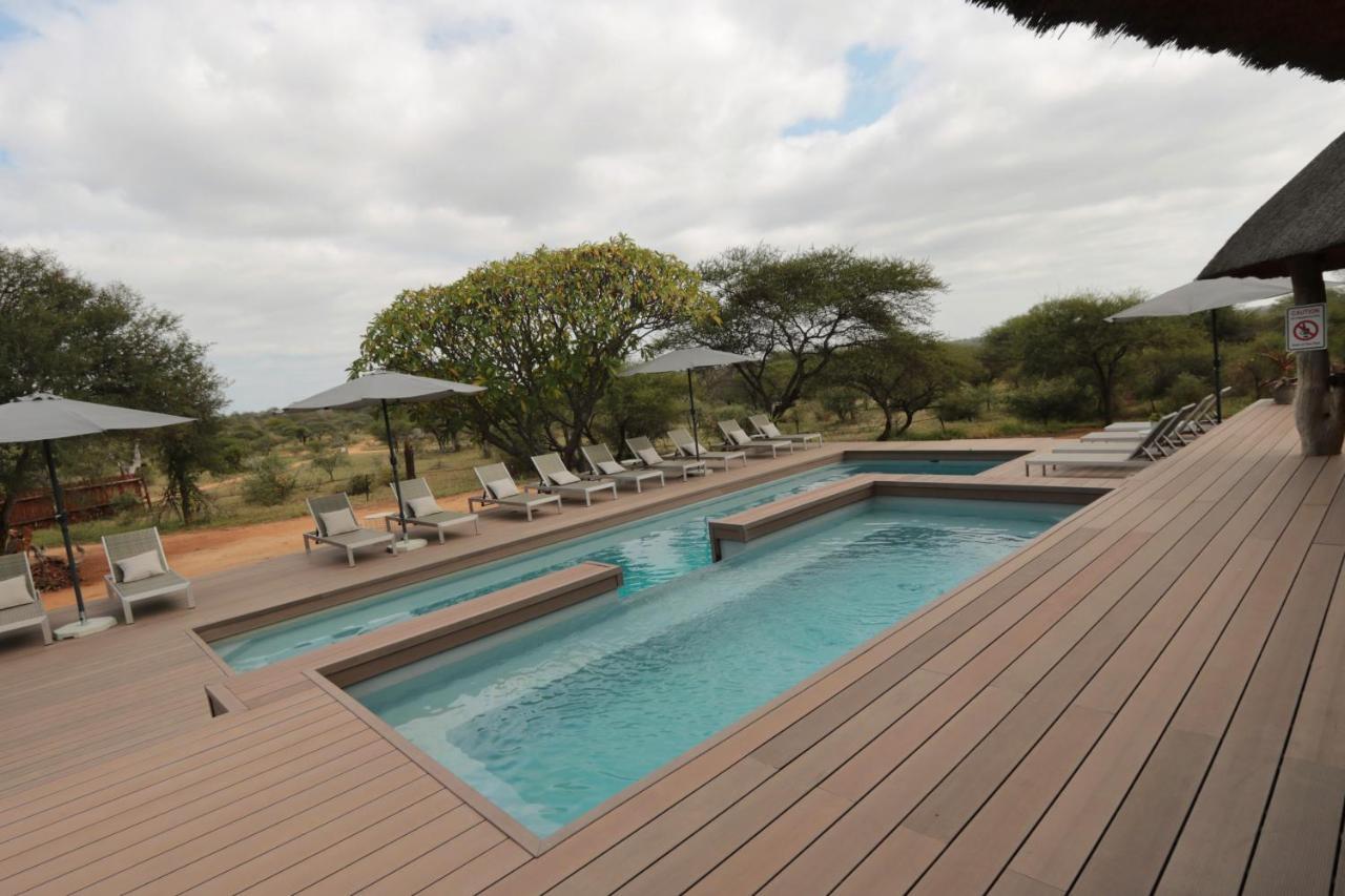 Tshukudu Game Lodge Ходспруит Екстериор снимка