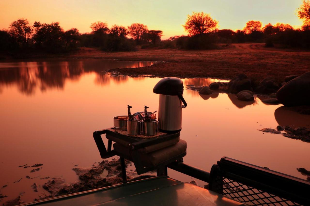 Tshukudu Game Lodge Ходспруит Екстериор снимка