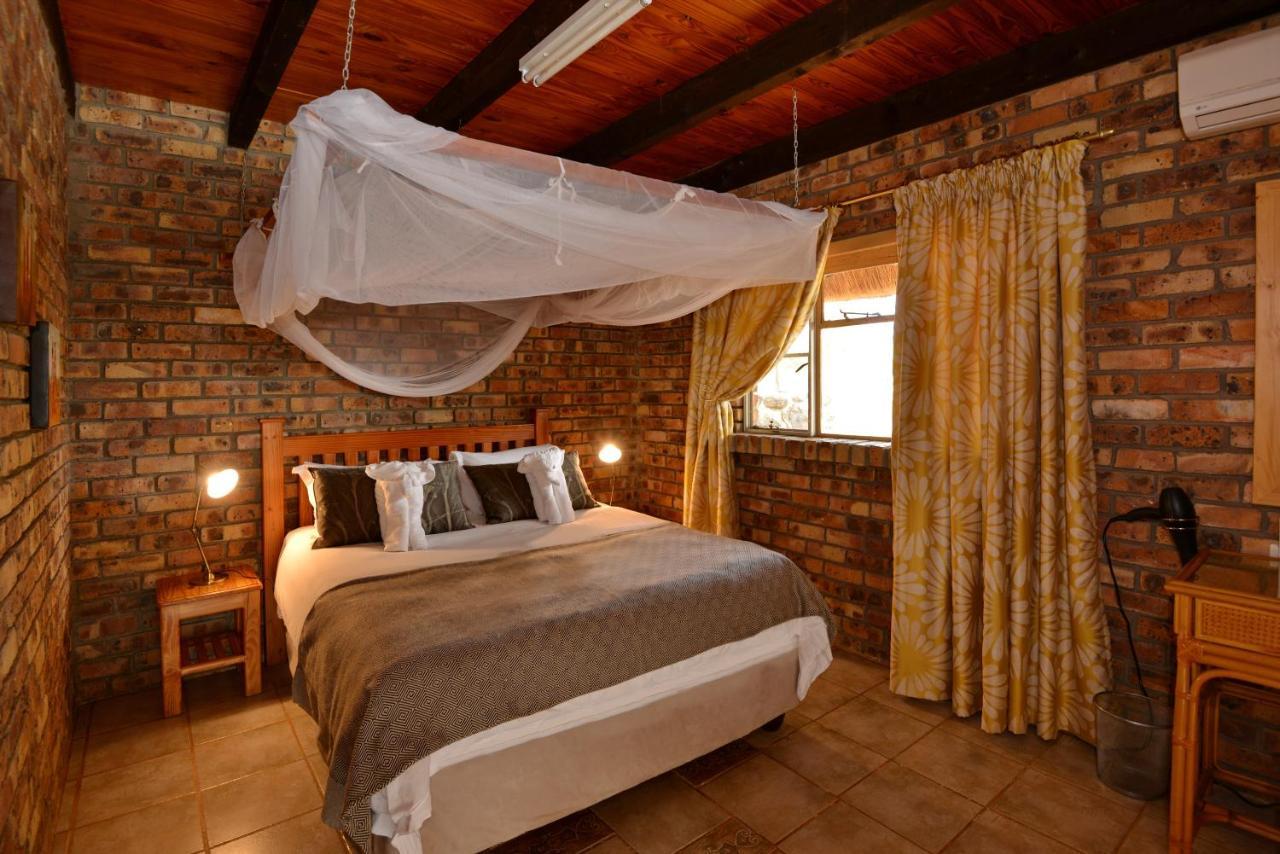 Tshukudu Game Lodge Ходспруит Екстериор снимка