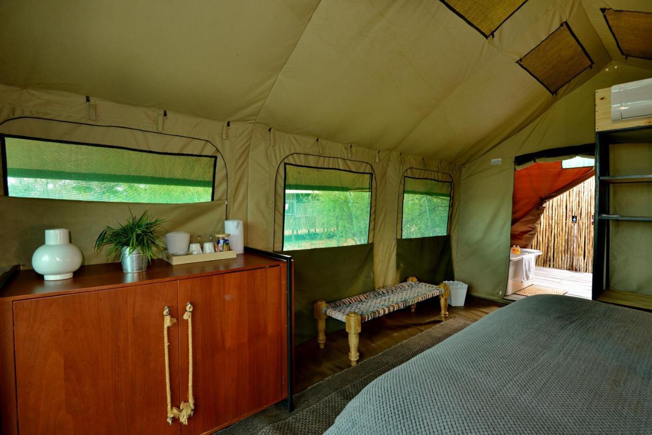 Tshukudu Game Lodge Ходспруит Екстериор снимка