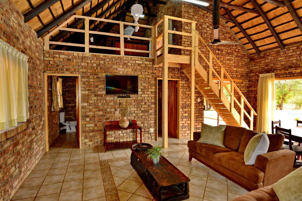 Tshukudu Game Lodge Ходспруит Екстериор снимка