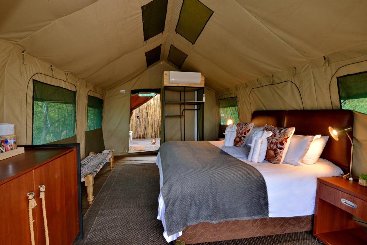 Tshukudu Game Lodge Ходспруит Екстериор снимка